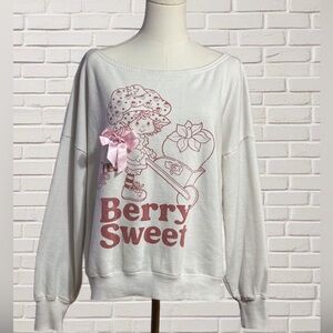 Strawberry Shortcake Oversized Sweatshirt Coquette Nostalgia Y2K Kawaii L